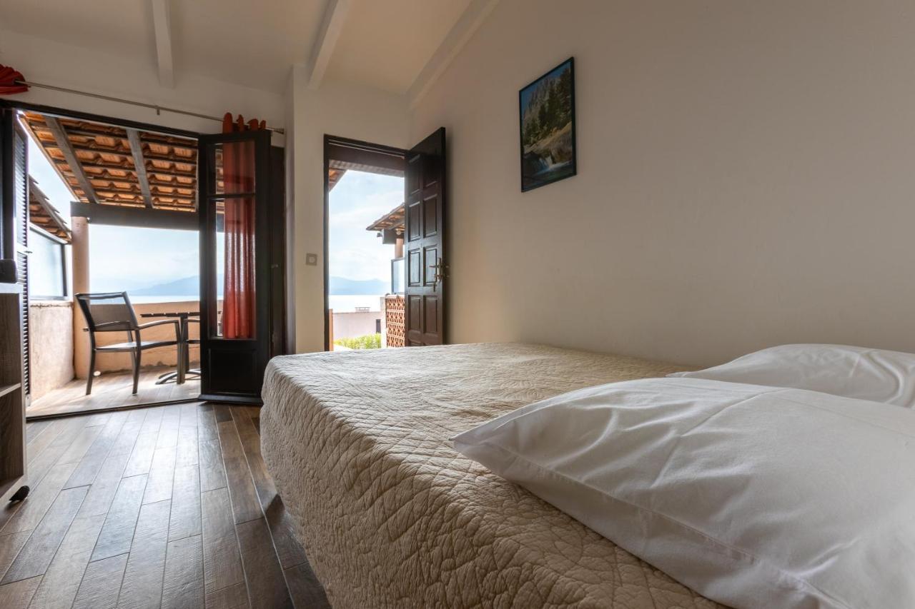 La Punta Geronimi Apartment ปอร์โต โปลโล ภายนอก รูปภาพ